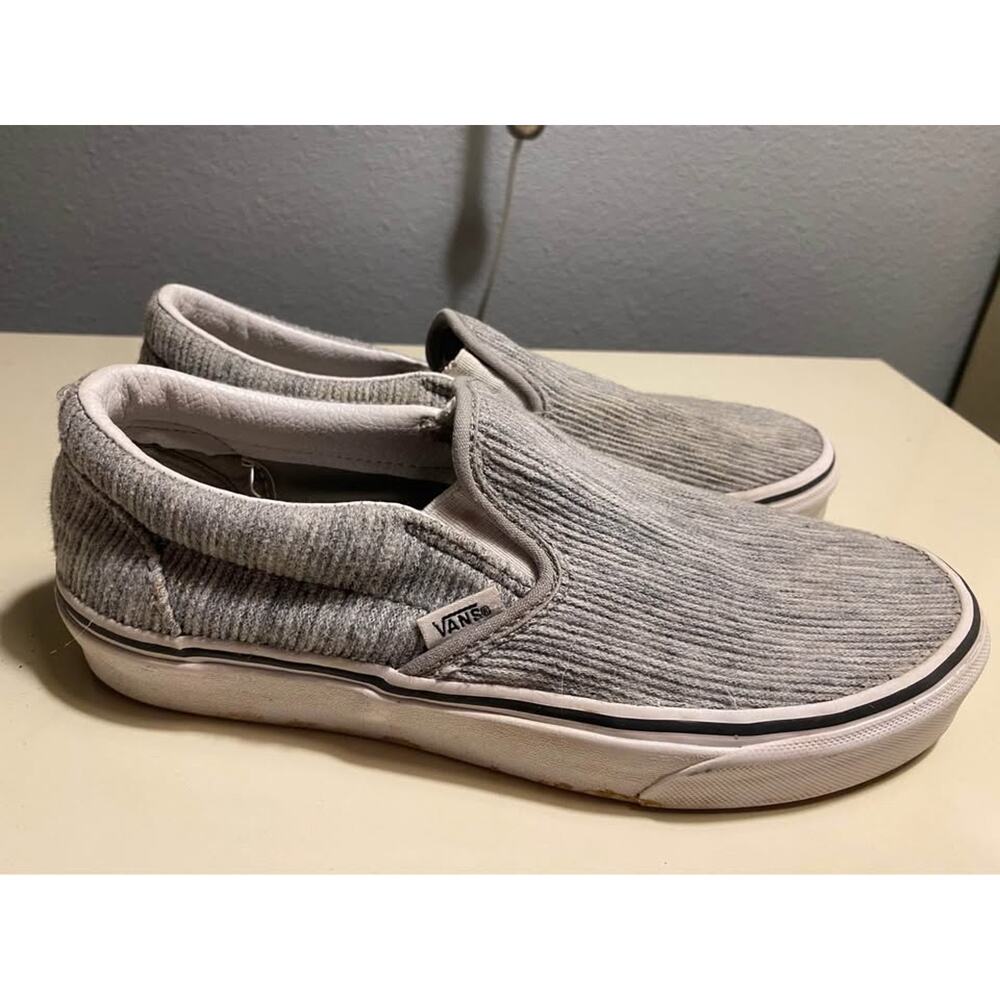 VANS - Picture 2 of 3